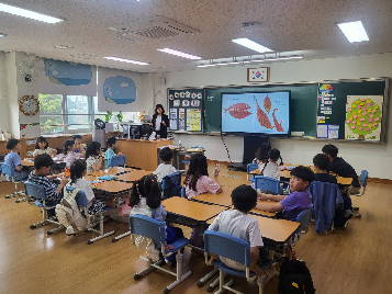 학부모 독서회 주관 '그림책 마음 놀이터' 활동